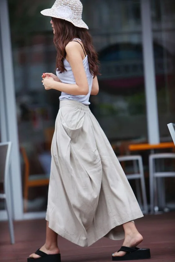 Effortless Chic: Linen Maxi Skirt & Platform Flip-Flops