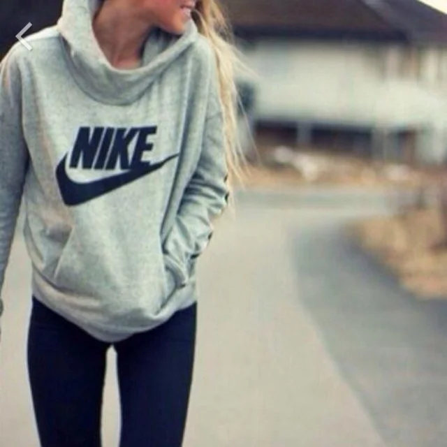 Comfy & Chic: The Ultimate Nike Hoodie Look