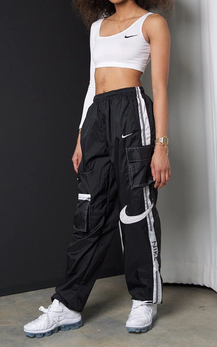 Sporty Chic: Nike Streetwear Vibes