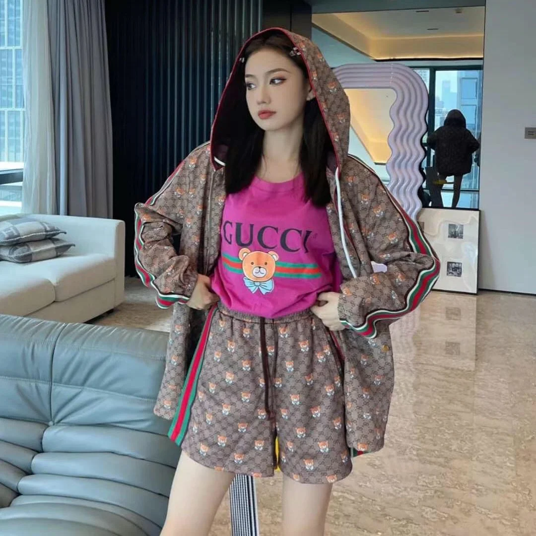 Gucci-Inspired Monogram Mania: Pink & Brown Street Style