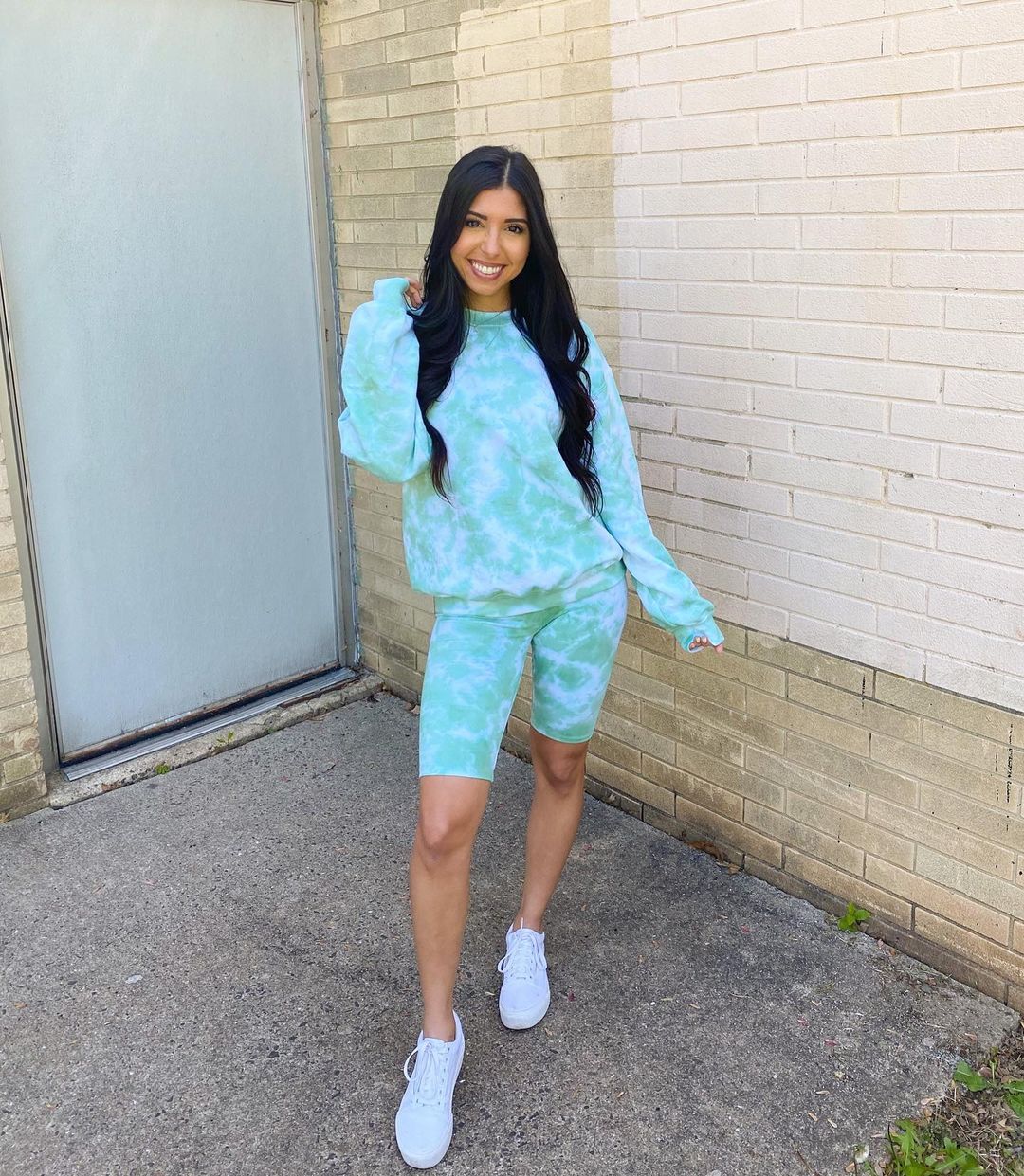 Tie-Dye Chill Vibes Set