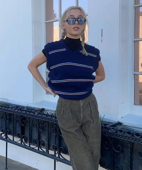 Emma Chamberlain’s "It-Girl" Preppy Street Style