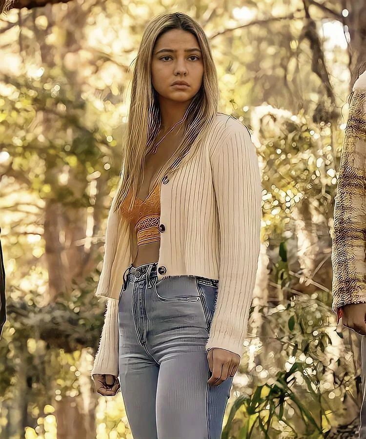 Sarah Cameron's Laid-Back Beach Vibe