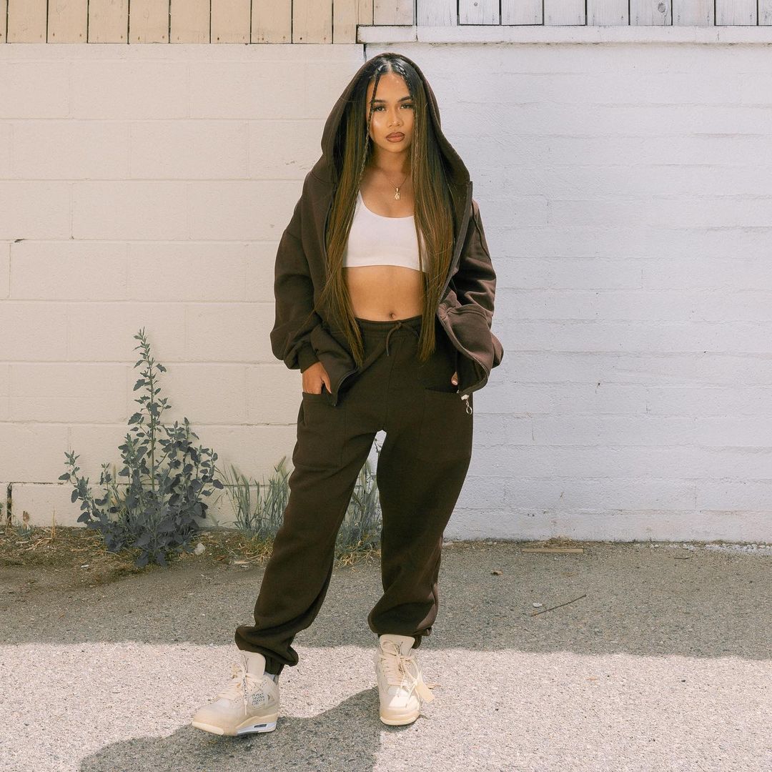 Alt-Girl Chill: Brown Monochromatic Streetwear