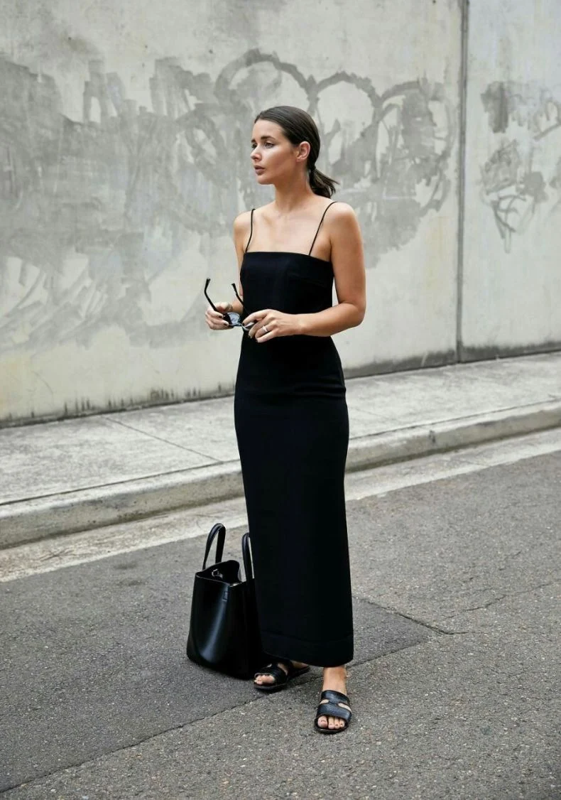 Sleek Black Maxi Dress: Minimalist Summer Chic