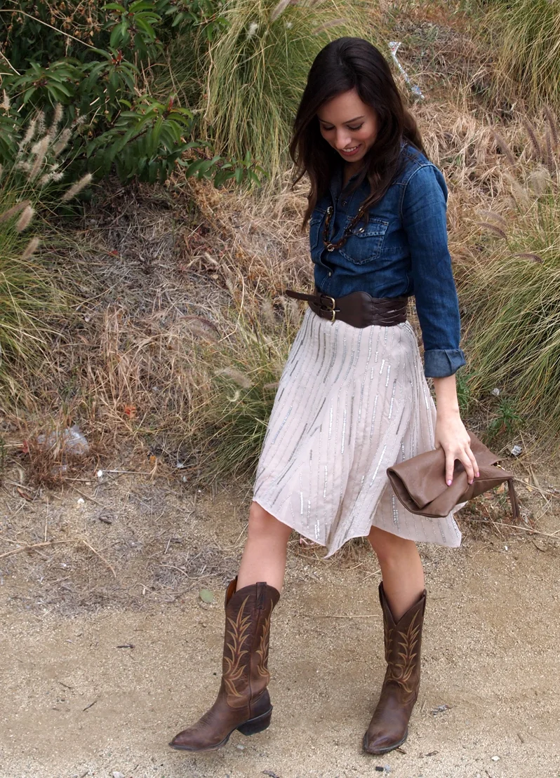 Desert Dreamer: Cowgirl Chic with a Glam Twist